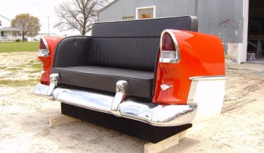 Καναπές και κρεβάτι για τους «πιστούς»