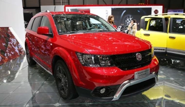 Fiat Freemont Cross στη Γενεύη