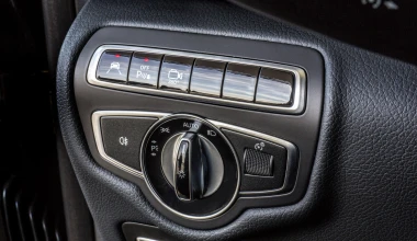 ΟΔΗΓΟΥΜΕ: Mercedes-Benz V-Class