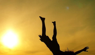 Summer Special: Ζώδια, Αυτοκίνητα & Διακοπές