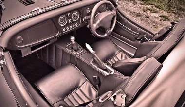 Morgan Plus 8 Speedster: Κοιτάς πίσω… εμπρός