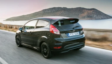 ΔΟΚΙΜΑΖΟΥΜΕ Ford Fiesta Black Edition 1.0 140 PS