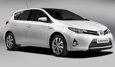 Νέο Toyota Auris Hybrid 2013