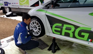 ΟΔΗΓΟΥΜΕ: Honda Civic Type R FN2 R3