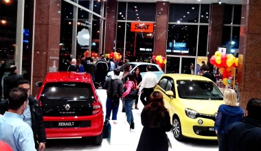 Ο Ολυμπιακός “βολτάρει” με Renault Twingo