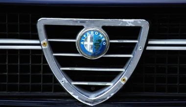 ΟΔΗΓΟΥΜΕ Alfa Romeo Sprint (*)