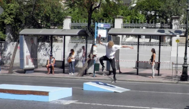 Πανεπιστημίου: κλειστή στα ΙΧ, ανοιχτή στον κόσμο