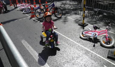 Πανεπιστημίου: κλειστή στα ΙΧ, ανοιχτή στον κόσμο