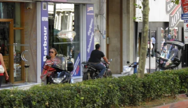 Πανεπιστημίου: κλειστή στα ΙΧ, ανοιχτή στον κόσμο