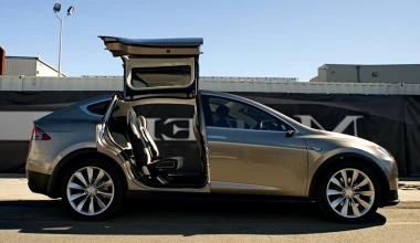 Tesla Model X το 2016
