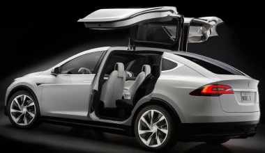 Tesla Model X το 2016