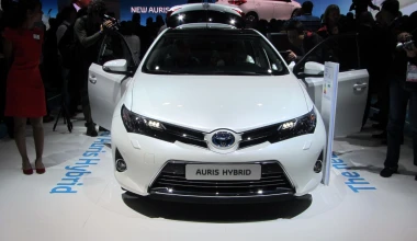 Νέο Toyota Auris Hybrid 2013