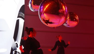 Άρωμα έκθεσης Παρισιού: Με (πολλές) εικόνες