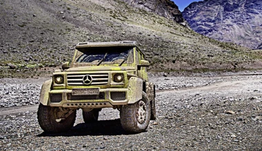 H Mercedes G500 4x4^2 concept εν δράσει
