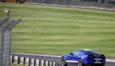 Ford Mustang Shelby GT500 @ Brands Hatch