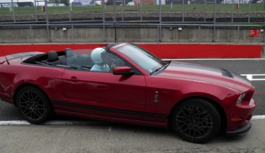 Ford Mustang Shelby GT500 @ Brands Hatch