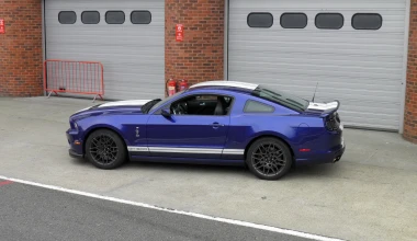 Ford Mustang Shelby GT500 @ Brands Hatch