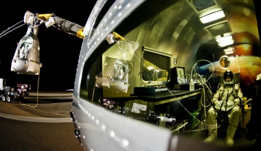 Red Bull Stratos: Φτάνει στο ύψος ρεκόρ

