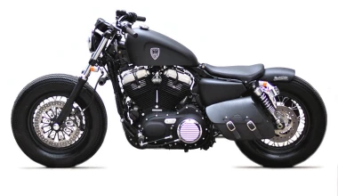 Iron horse ΙΙΙ*: Harley Davidson