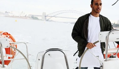 O Lewis Hamilton σε ρόλο… φωτογράφου!