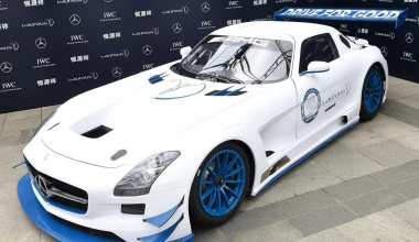 Μοναδική Mercedes-Benz SLS AMG GT3 για… καλό σκοπό