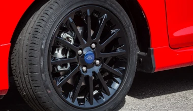 Ford Fiesta Red & Black: Red OR Black ?