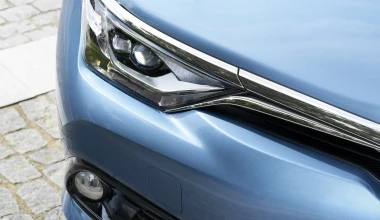 Οδηγούμε Νέο Toyota Auris