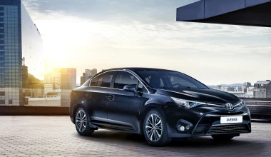 ΟΔΗΓΟΥΜΕ: Νέο Toyota Avensis 2015