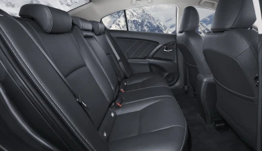 ΟΔΗΓΟΥΜΕ: Νέο Toyota Avensis 2015