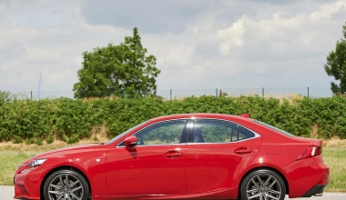 Νέο Lexus IS 200t