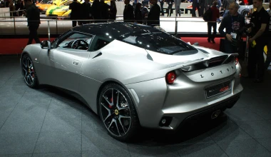 Η 1η Lotus Evora 400 στη γραμμή παραγωγής