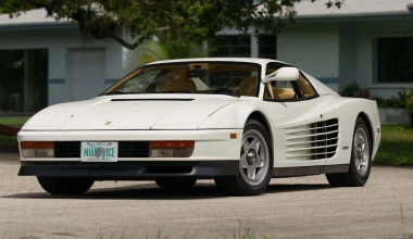 Η Ferrari από το Miami Vice στο «σφυρί»