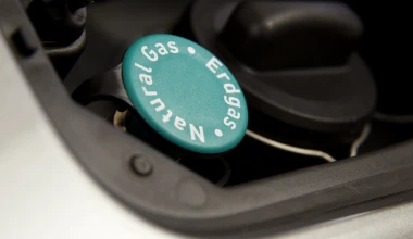 TEST: Mercedes Benz E 200 NGT