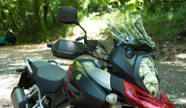 Suzuki Vitara 1.6 D 4x4 vs Suzuki V-STROM 1000     