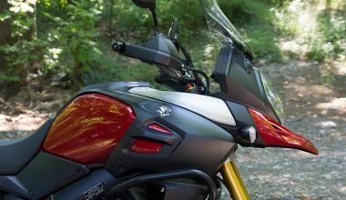 Suzuki Vitara 1.6 D 4x4 vs Suzuki V-STROM 1000