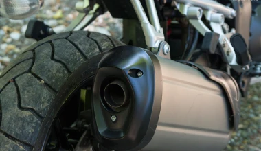 Suzuki Vitara 1.6 D 4x4 vs Suzuki V-STROM 1000     