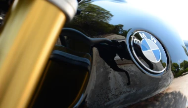 BMW 220i Cabrio vs BMW R nineT