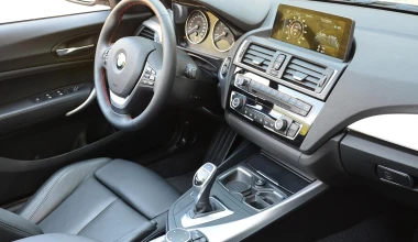 BMW 220i Cabrio vs BMW R nineT