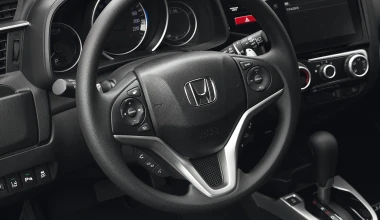 ΟΔΗΓΟΥΜΕ: Νέο Honda Jazz 1.3 2015