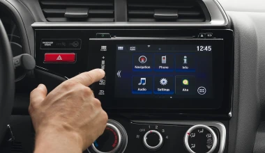 ΟΔΗΓΟΥΜΕ: Νέο Honda Jazz 1.3 2015