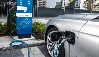 Νέα BMW 330e plug-in hybrid στη Φρανκφούρτη