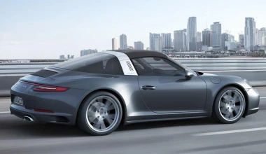 Αποκάλυψη της νέας Porsche 911 Carrera 4 (+VIDEO)