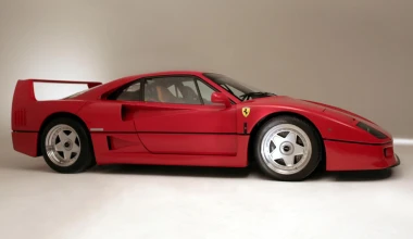 Στο «σφυρί» μία ξεχωριστή Ferrari F40
