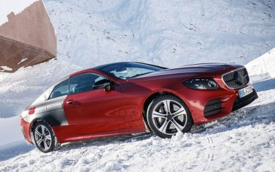 Έτοιμη να λιώσει τα χιόνια η E-Class Coupe