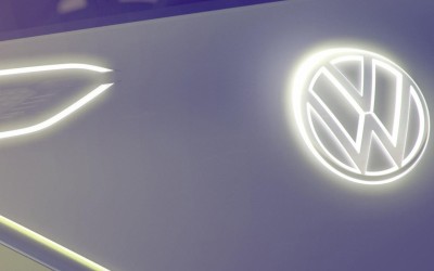 Επιμένει ηλεκτρικά η Volkswagen