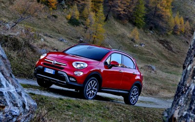 ΟΔΗΓΟΥΜΕ το νέο FIAT 500Χ στην Ιταλία
