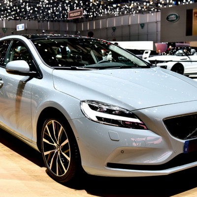 Αυτό είναι το ανανεωμένο Volvo V40