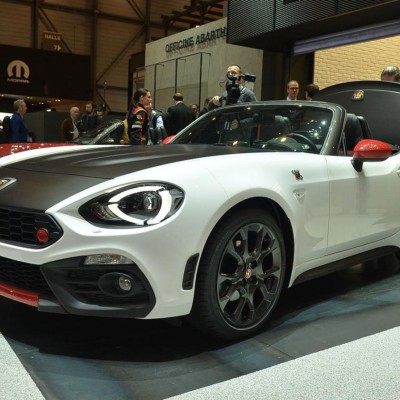 Αποκάλυψη Abarth 124 Spider με 170 PS