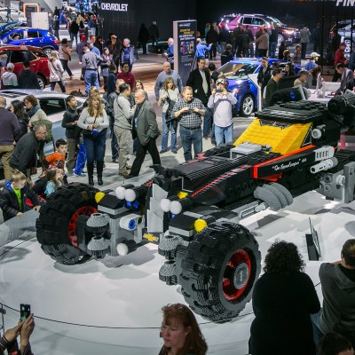 Το Batmobile από 344.000 τουβλάκια LEGO! (vid)