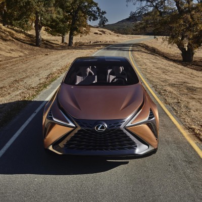 Το μεγάλο crossover της Lexus